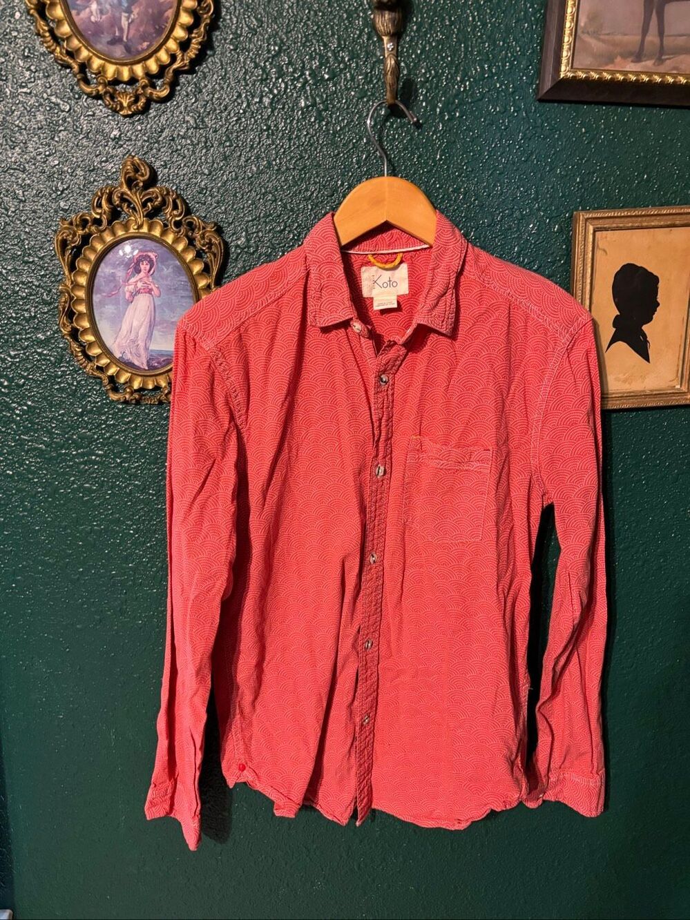 KOTO Button Up Long Sleeve Shirt, Men's Small Red Patterned